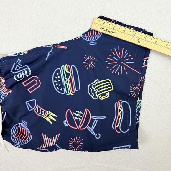 Chubbies Patriotic Lights Swim Trunks Men’s Medium 5.5” USA BBQ Beer NWT - Picture 7 of 11